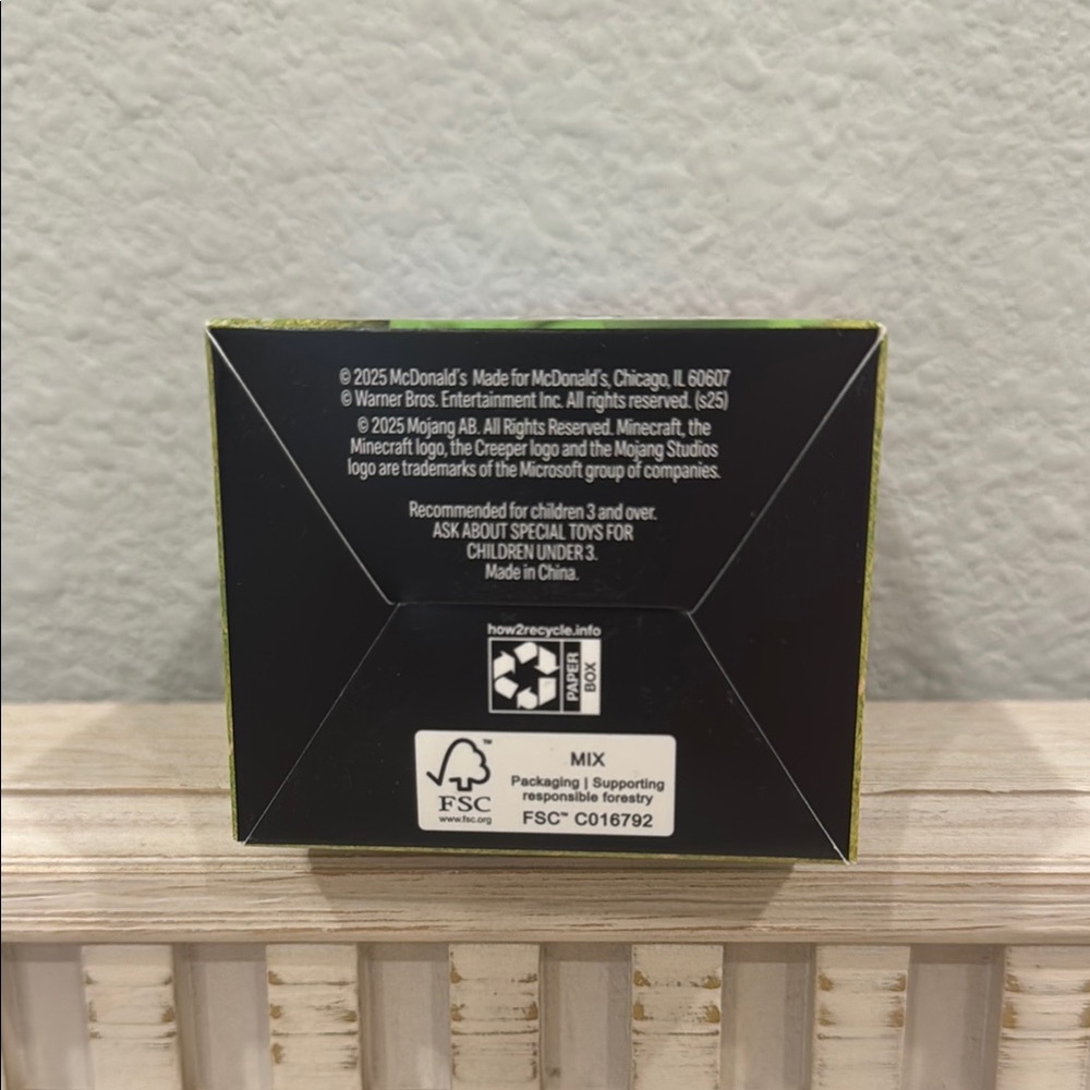 Minecraft Creeper Figure - Picture 6 of 6